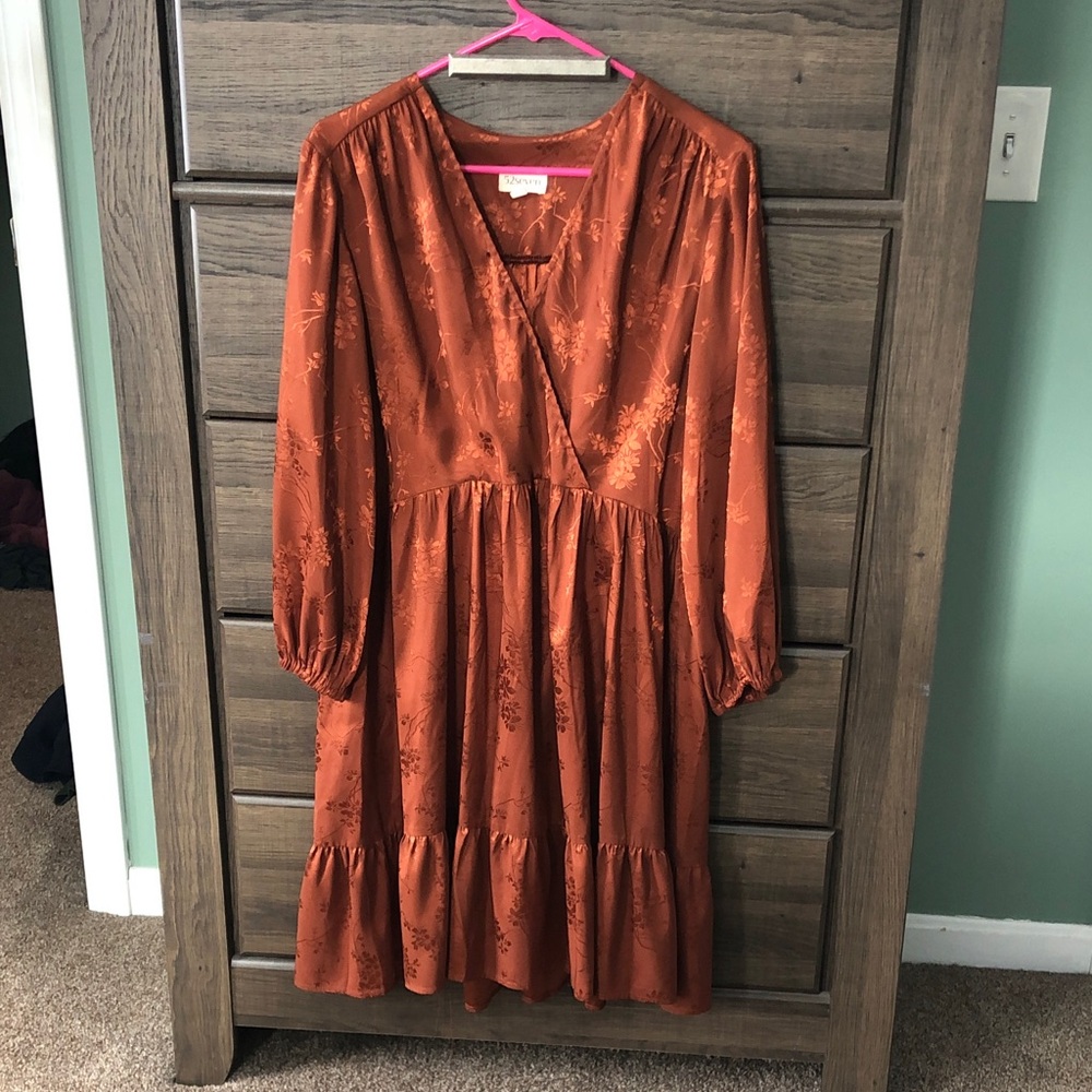 Elegant Rust Midi Dress